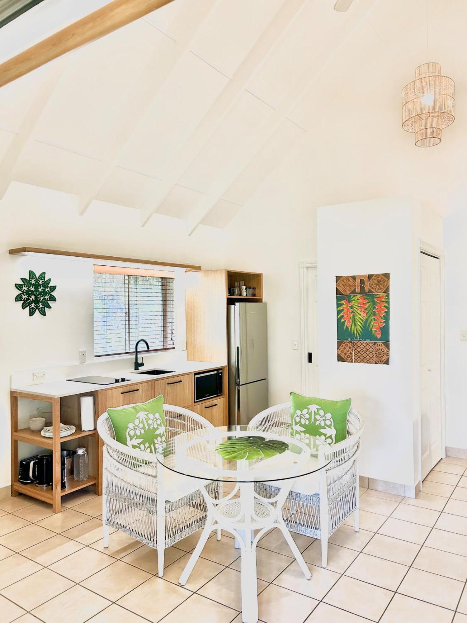 Motu Beachfront Art Villas Rarotonga Exterior foto
